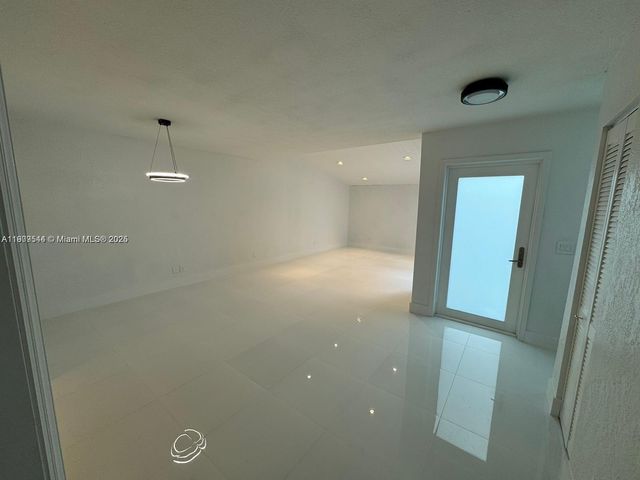 10916 SW 70th Ter, Miami, FL 33173