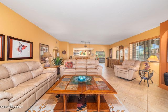 972 W Camino Urbano, Green Valley, AZ 85622