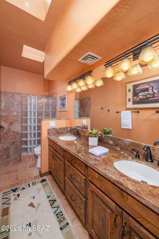 972 W Camino Urbano, Green Valley, AZ 85622