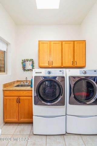 972 W Camino Urbano, Green Valley, AZ 85622