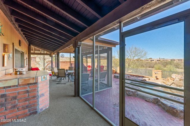 972 W Camino Urbano, Green Valley, AZ 85622