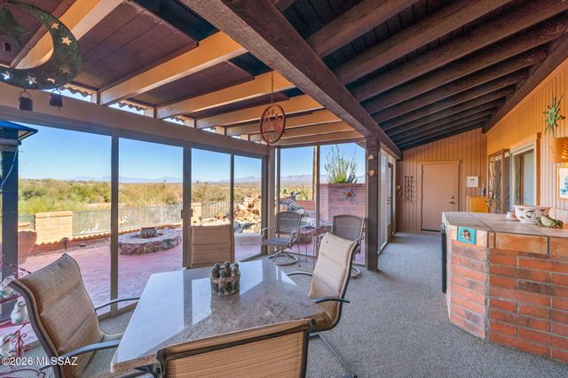 972 W Camino Urbano, Green Valley, AZ 85622