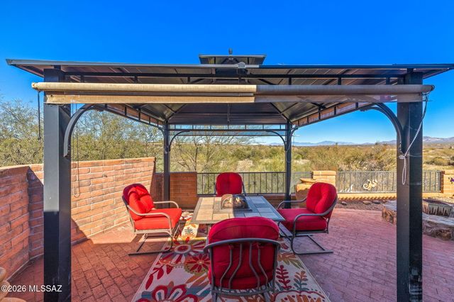 972 W Camino Urbano, Green Valley, AZ 85622