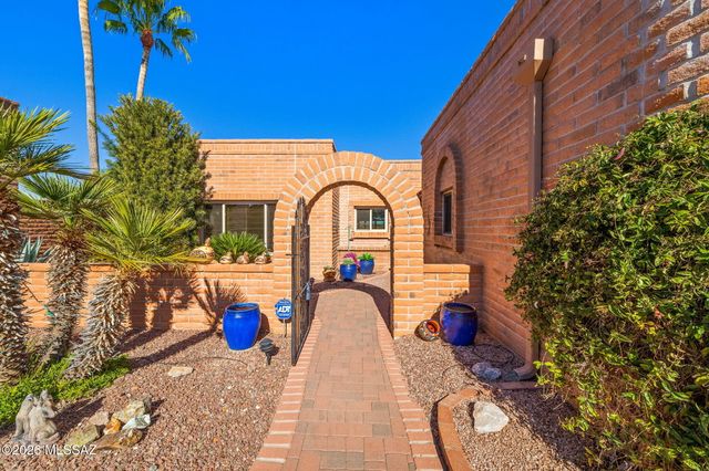 972 W Camino Urbano, Green Valley, AZ 85622