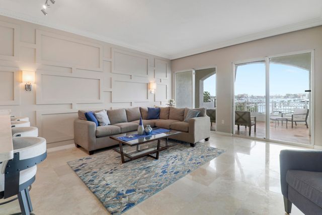 806 E Windward Way 102, Lantana, FL 33462