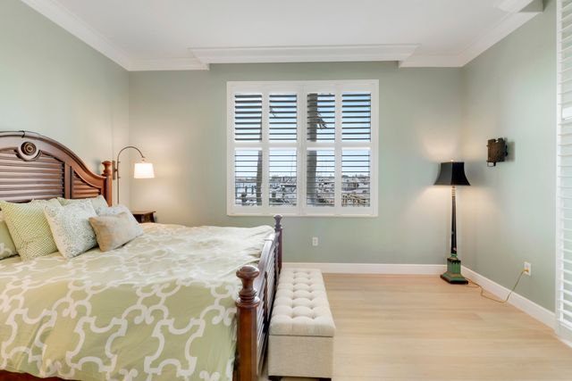 806 E Windward Way 102, Lantana, FL 33462