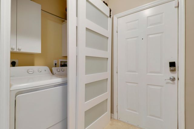 806 E Windward Way 102, Lantana, FL 33462