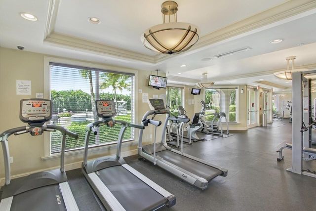 806 E Windward Way 102, Lantana, FL 33462
