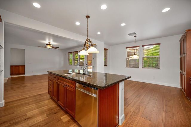 805 Turner Pl, Lincoln, CA 95648