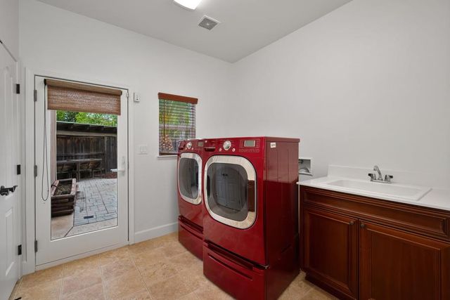 805 Turner Pl, Lincoln, CA 95648