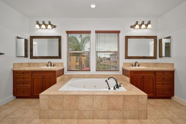 805 Turner Pl, Lincoln, CA 95648