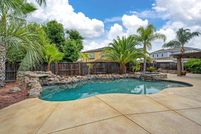 805 Turner Pl, Lincoln, CA 95648
