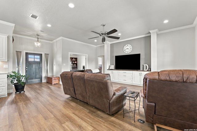 2741 County Road 357, La Vernia, TX 78121