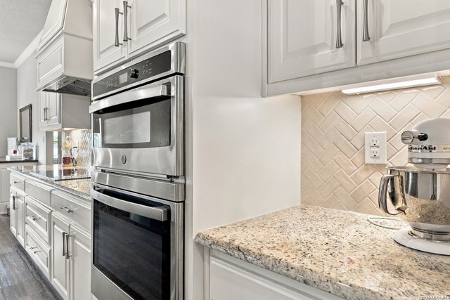 2741 County Road 357, La Vernia, TX 78121