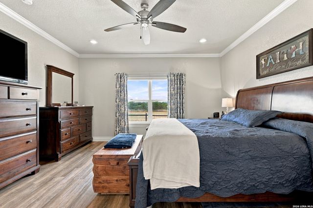 2741 County Road 357, La Vernia, TX 78121