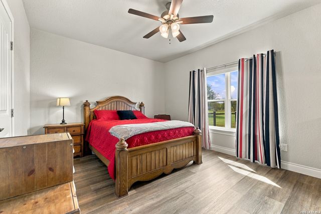2741 County Road 357, La Vernia, TX 78121