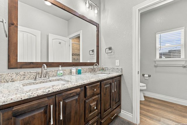 2741 County Road 357, La Vernia, TX 78121