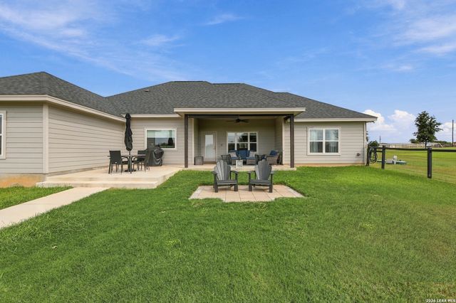 2741 County Road 357, La Vernia, TX 78121