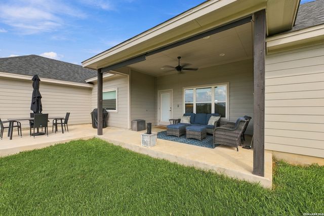 2741 County Road 357, La Vernia, TX 78121