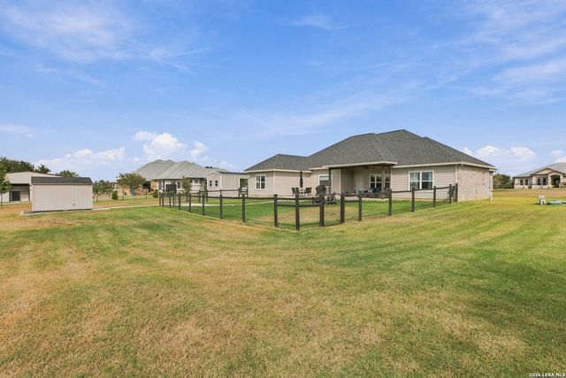2741 County Road 357, La Vernia, TX 78121