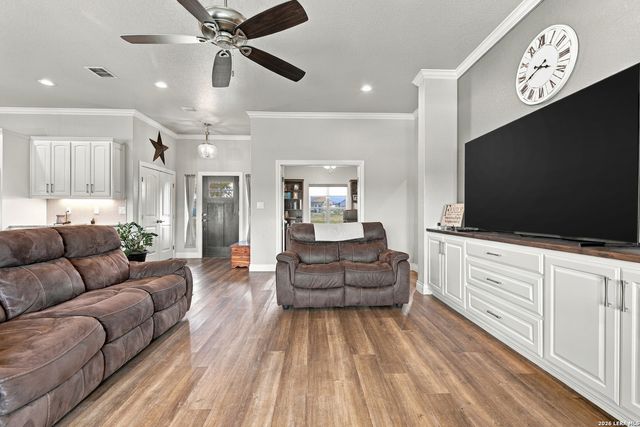 2741 County Road 357, La Vernia, TX 78121