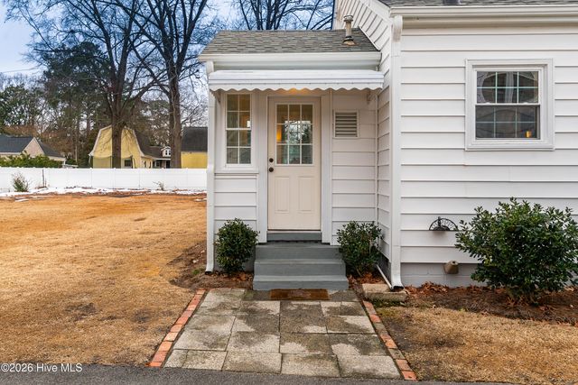 3283 N Contentnea Street, Farmville, NC 27828