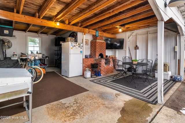 3283 N Contentnea Street, Farmville, NC 27828