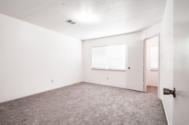4435 Crossvine Avenue, Baytown, TX 77521