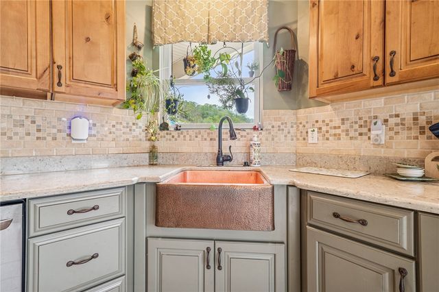 74 Quail Run, Unity Twp, PA 15601