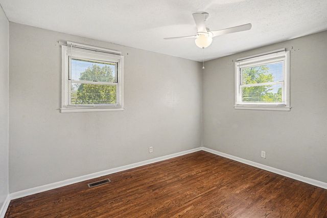 1404 Alton Dr, Pleasant View, TN 37146