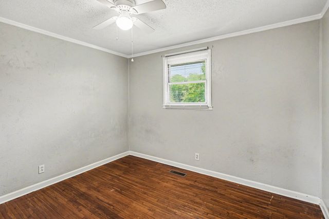 1404 Alton Dr, Pleasant View, TN 37146