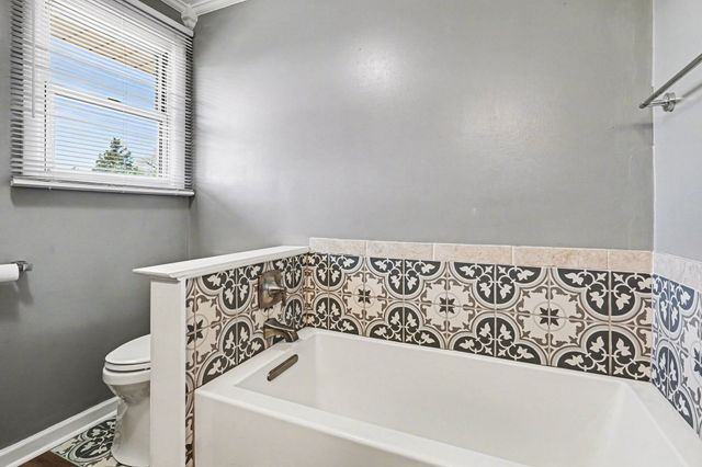 1404 Alton Dr, Pleasant View, TN 37146
