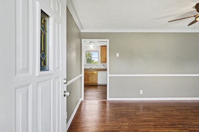 1404 Alton Dr, Pleasant View, TN 37146