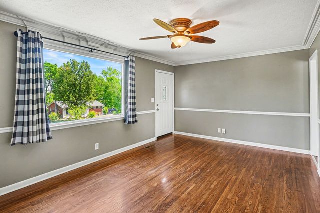 1404 Alton Dr, Pleasant View, TN 37146