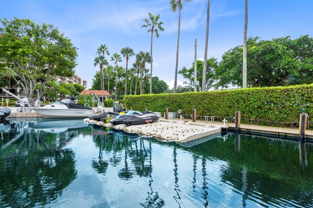 799 Jeffery Street 303, Boca Raton, FL 33487