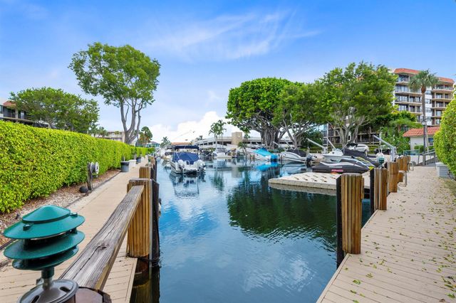 799 Jeffery Street 303, Boca Raton, FL 33487