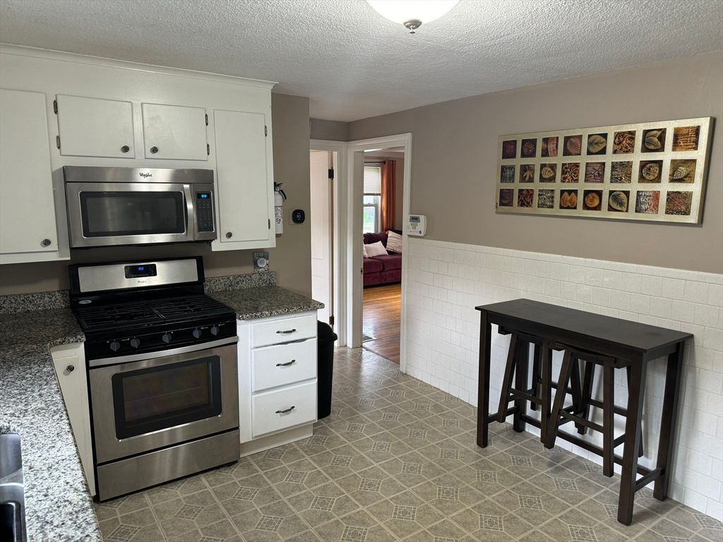 49A Plainfield Ave 1A, Shrewsbury, MA 01545