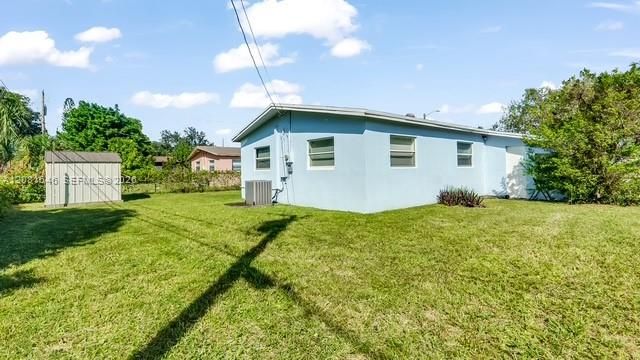 1041 NW 24th Terrace, Fort Lauderdale, FL 33311