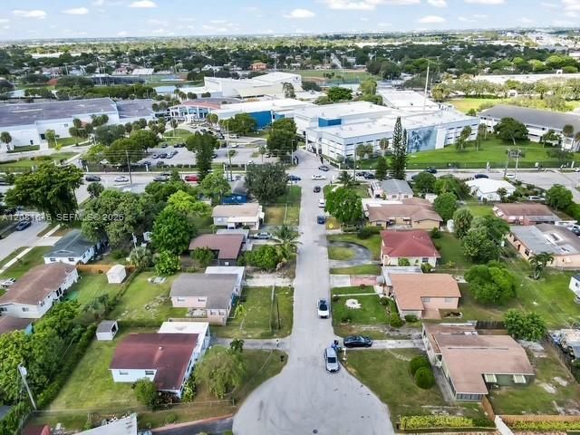 1041 NW 24th Terrace, Fort Lauderdale, FL 33311