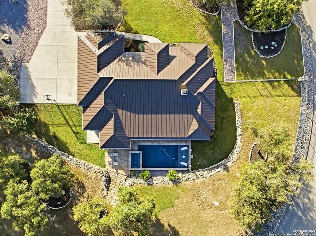 6 Sendero Pt, Fair Oaks Ranch, TX 78015