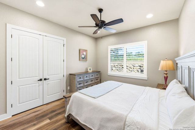 6 Sendero Pt, Fair Oaks Ranch, TX 78015