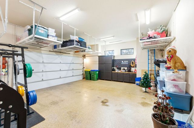 6 Sendero Pt, Fair Oaks Ranch, TX 78015