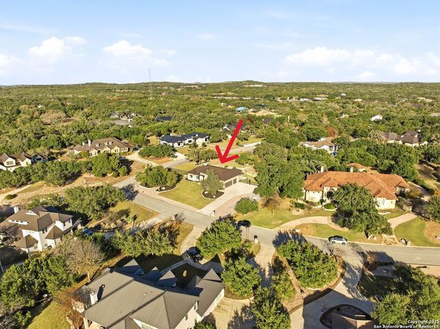 6 Sendero Pt, Fair Oaks Ranch, TX 78015