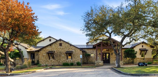 6 Sendero Pt, Fair Oaks Ranch, TX 78015