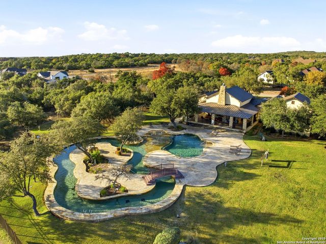 6 Sendero Pt, Fair Oaks Ranch, TX 78015