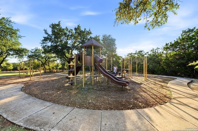 6 Sendero Pt, Fair Oaks Ranch, TX 78015