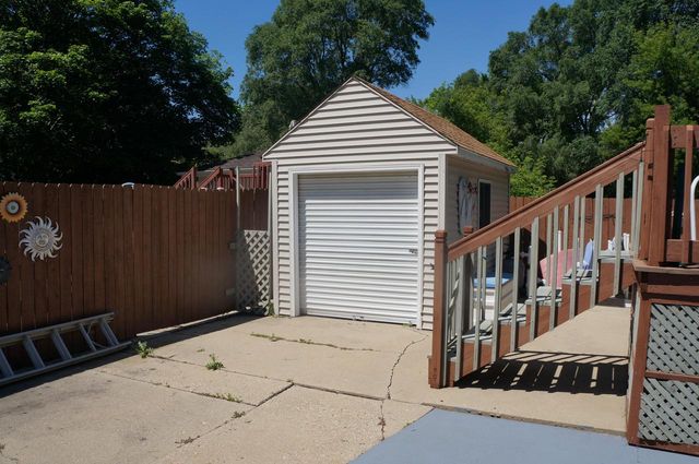 7200 45th AVENUE, Kenosha, WI 53142