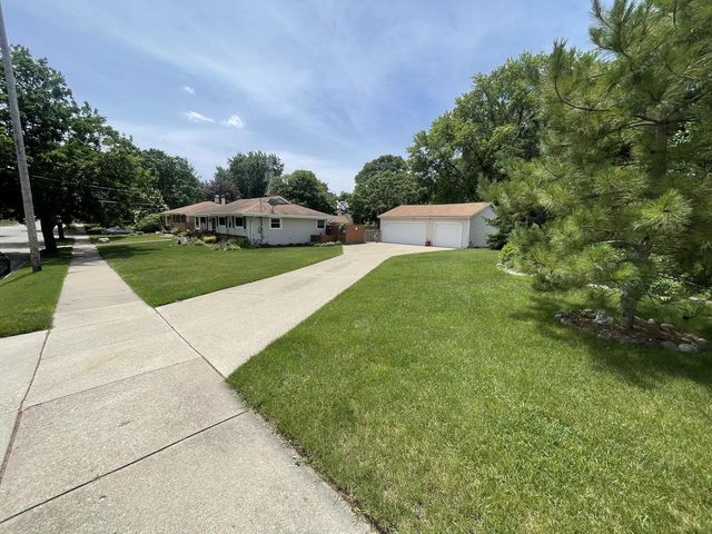 7200 45th AVENUE, Kenosha, WI 53142