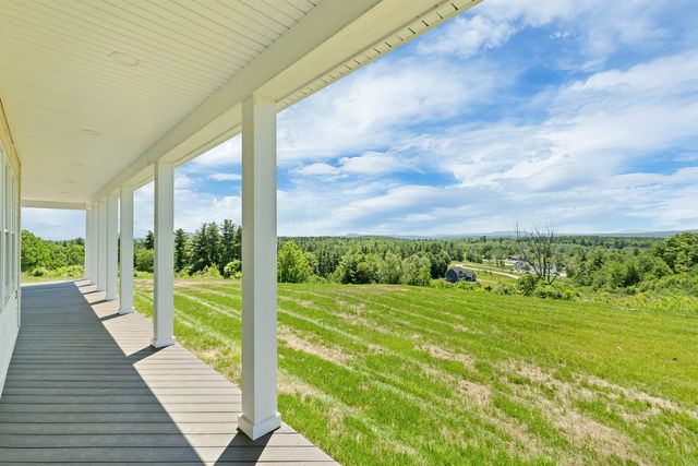 22 Fairway Drive, Dunbarton, NH 03046