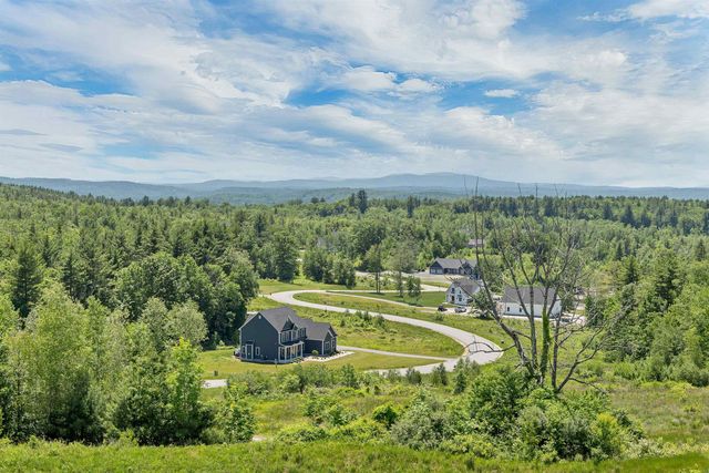 22 Fairway Drive, Dunbarton, NH 03046